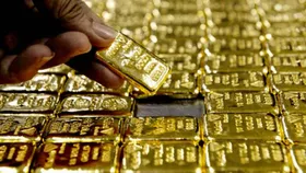 Mumbai Gold Smuggling Case: मुंबई एयरपोर्ट पर सोने की तस्करी का भंडाफोड़, एयर इंडिया का क्रू मेंबर गिरफ्तार