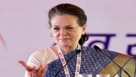 सोनिया गांधी की तबीयत बिगड़ी, गंगाराम अस्पताल में भर्ती- प्रियंका गांधी रवाना