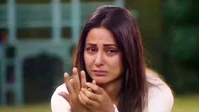‘आपकी बहुत याद आती है’, Hina Khan ने पिता के साथ बचपन की फोटो शेयर कर लिखा दिल कचोटने वाला पोस्ट