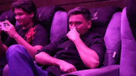 'कुबेर' के लिए फैंस का प्यार देख इमोशनल हुए धनुष, बेटे लिंगा के साथ Video हो रहा वायरल