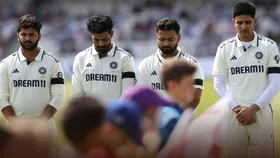 IND vs ENG: पहले टेस्ट मैच में बाजुओं में काली पट्टी बांधकर क्यों उतरे भारत-इंग्लैंड के खिलाड़ी?