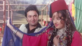 वो मुस्लिम एक्ट्रेस, जिसने चुपके से रचाई 4 शादियां, दो हिंदुस्तानी और दो पाकिस्तानी संग संबंध बनाने के बाद अब जी रहीं ऐसी जिंदगी