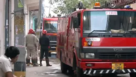 Delhi Fire: दिल्ली के रिठाला इलाके में पॉलिथीन फैक्ट्री में लगी भीषण आग, अब तक चार लोगों की मौत