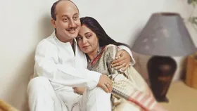 'बाद में तलाक लेते हैं', पत्नी से अलग रह रहे अनुपम खेर ने लॉन्ग डिस्टेंस मैरिज पर कही ये बात