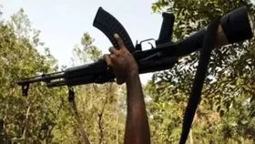 Chhattisgarh: बीजापुर में एंटी-नक्सल अभियान को बड़ी सफलता, 13 नक्सलियों ने किया सरेंडर