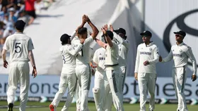 IND vs ENG: बर्मिंघम टेस्ट में भारत का दबदबा, पहली पारी में टीम इंडिया ने बनाया 587 रन, इंग्लैंड ने 25 पर गंवाया 3 विकेट
