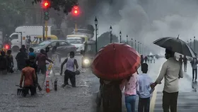 Delhi Weather News : दिल्ली-NCR में अगले 6 दिन मूसलाधार बारिश, UP से Bihar तक भारी वर्षा