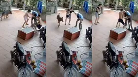 गुस्साए अजगर ने कर दिया युवक पर हमला, घर में मच गई चीख पुकार, वायरल हो रहा वीडियो