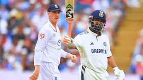 IND vs ENG: चोट के बावजूद खेलने उतरे, ऋषभ पंत ने जड़ा शानदार अर्धशतक, चौकों की लगाई झड़ी
