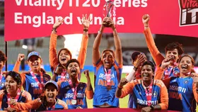 INDW vs ENGW: हारकर भी जीत गई भारतीय टीम, आखिरी टी20 में मिली शिकस्त, मगर सीरीज पर किया कब्जा