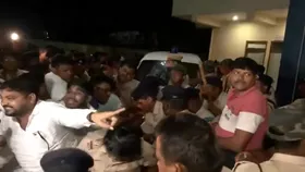 Odisha: कॉलेज में आत्मदाह की कोशिश करने वाली छात्रा ने AIIMS में तोड़ा दम, HOD पर लगाए थे गंभीर आरोप