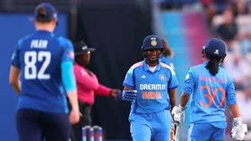 IND Women vs ENG Women: भारत की बेटियों ने इंग्लैंड को चखाया हार का स्वाद, जीता पहला वनडे मैच, दीप्ति शर्मा रहीं हीरो