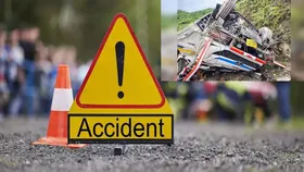 Uttarakhand: उत्तरकाशी में दर्दनाक सड़क हादसा, लोडर पलटने से चालक की मौत, दो घायल