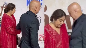 'तन्वी द ग्रेट' के प्रीमियर पर पत्नी को संभालते दिखें अनुमप खेर, किरण का हाल देख लोगों को सताई चिंता