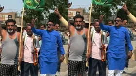 'बोल-बोल लालू भगवान की जय', जब समर्थकों ने फ्लो-फ्लो में बोल दी ऐसी बात!