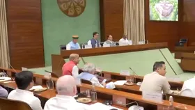 All Party Meeting: मानसून सत्र से पहले दिल्ली में सर्वदलीय बैठक, विपक्ष के साथ इन मुद्दों पर सहमत बनाने की कोशिश