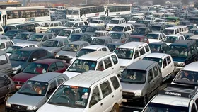 दिल्ली-NCR में BS-VI वाहनों की उम्र सीमा पर सुप्रीम कोर्ट करेगा सुनवाई: क्या मिलेगी राहत?