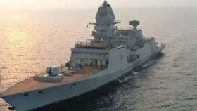 Himgiri Warship: हिमगिरी ब्रह्मोस और बराक आठ मिसाइलों से लैसे, 6670 टन वजनी युद्धपोत को नौसेना के हवाले
