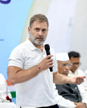 मानसून सत्र में सरकार को घेरने की रणनीति बना रही कांग्रेस
