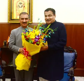 केंद्रीय मंत्री नितिन गडकरी से मिले सीएम सुखविंदर सिंह सुक्खू, हिमाचल के लिए मांगी मदद