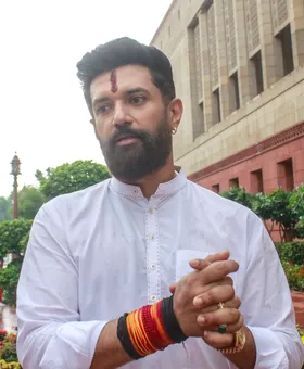 बिहार में कानून व्यवस्था पर बरसे चिराग पासवान, 'प्रशासन अपराधियों के सामने नतमस्तक'