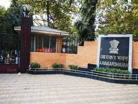 सरकार ने कंटेंट क्रिएटर्स और इन्फ्लुएंसर्स के लिए कर अनुपालन को बनाया आसान