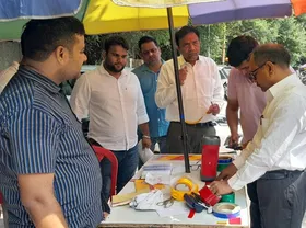 नोएडा : वाहनों पर नकली रिफ्लेक्टर टेप मिलने पर सख्ती, 10 हजार रुपए तक लगेगा जुर्माना