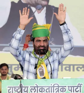 सरकारी आवास खाली करने को लेकर गरमाई सियासत, बेनीवाल ने भाजपा सरकार पर लगाया आरोप