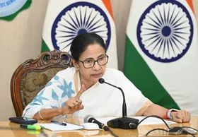 कोलकाता गैंगरेप केस: टीएमसी ने मदन मित्रा को थमाया कारण बताओ नोटिस, तीन दिन में मांगा जवाब