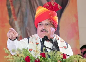 जेपी नड्डा का राहुल गांधी पर पलटवार, कहा- 'सरेंडर' कांग्रेस की डिक्शनरी में है