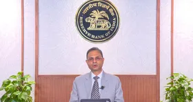 भारतीय शेयर बाजार में मजबूती, आरबीआई की ब्याज दरों में कटौती बनी 'सोने पर सुहागा'