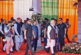 पीएम मोदी से मुलाकात कर बोलीं डीपीएस कटरा की छात्रा- कभी सोचा नहीं था उनसे मुलाकात होगी
