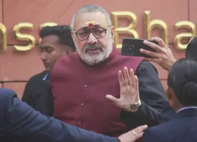 पाकिस्तान जैसी है राहुल गांधी की भाषा, इनका बहिष्कार करना चाहिए : गिरिराज सिंह