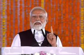 पाकिस्तान कभी भी 'ऑपरेशन सिंदूर' का नाम सुनेगा तो उसे अपनी शर्मनाक शिकस्त याद आएगी : पीएम मोदी