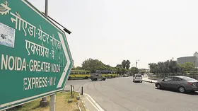 नोएडा-ग्रेटर नोएडा एक्सप्रेसवे चौड़ीकरण को मिली हरी झंडी, ट्रैफिक जाम से मिलेगी राहत