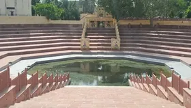 सीकर: वंदे गंगाजल संरक्षण अभियान के तहत माधव सागर तालाब की साफ-सफाई, कलेक्टर बोले- जन जागृति हमारा मकसद