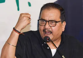 बिहार में डर का माहौल, घर से निकलने के बाद सिर्फ भगवान का नाम लेते हैं लोग : मनोझ कुमार झा