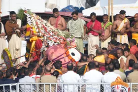 ओडिशा : पुरी जगन्नाथ मंदिर में देवस्नान पूर्णिमा का भव्य आयोजन, मुख्यमंत्री हुए शामिल