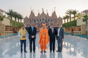 अबू धाबी में विक्रम मिस्री हुए बीएपीएस हिंदू मंदिर की भव्यता और संदेश से भावविभोर