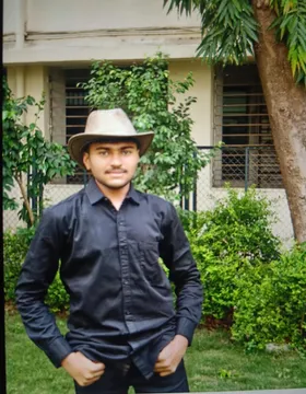अहमदाबाद विमान दुर्घटना : मेडिकल छात्र जीत सतानी की बची जान, मां बोली - 'मिला दूसरा जन्म'