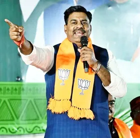 कांग्रेस पार्टी गांधी परिवार की गुलाम, सच्चाई पचाने का सामर्थ्य नहीं : रामेश्वर शर्मा