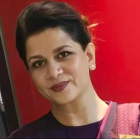 अहमदाबाद विमान हादसे में अपर्णा महादिक की मौत, पड़ोसी बोले 'मिलनसार थीं वो'