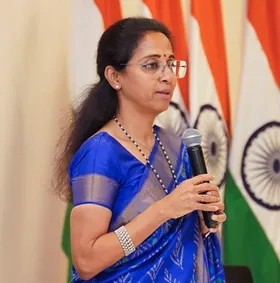 अहमदाबाद विमान हादसा : सुप्रिया सुले ने नागर विमानन की सुरक्षा पर गंभीर चर्चा की मांग की