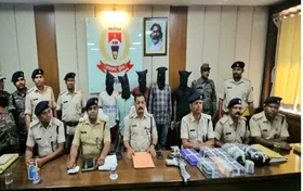 हजारीबाग में अमेरिकी राइफल और अन्य हथियारों के साथ पांच नक्सली गिरफ्तार
