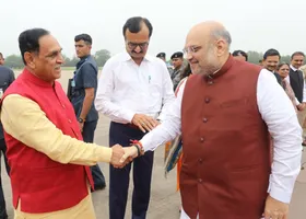 केंद्रीय गृह मंत्री ने विजय रूपाणी के साथ तस्वीरें शेयर की, संगठन के कार्यों में योगदान को किया याद