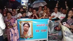 राजा रघुवंशी हत्याकांड : इंदौर में परिजनों और शहरवासियों ने निकाला कैंडल मार्च, आरोपियों को फांसी देने की मांग