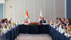 प्रधानमंत्री मोदी ने रणनीतिक संबंधों को बढ़ावा देने के लिए साइप्रस में बिजनेस राउंडटेबल इवेंट में भाग लिया