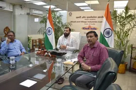 केवीआईसी ने देश भर में 11,480 सेवा क्षेत्र के लाभार्थियों को 300 करोड़ रुपए की सब्सिडी दी
