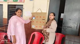 विधानसभा उपचुनाव: मतदान केंद्रों पर पहली बार मोबाइल डिपॉजिट सेंटर बनाए गए, लोगों ने उठाया लाभ