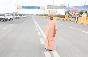 यूपी की समृद्धि का नया अध्याय लिखेगा इंटीग्रेटेड मैन्युफैक्चरिंग एंड लॉजिस्टिक्स क्लस्टर्स